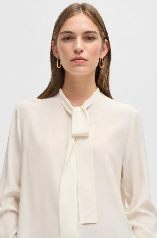 MULHER HUGO BOSS Blusas>Blusa De Ajuste Regular Em Seda Com Colarinho De Laço