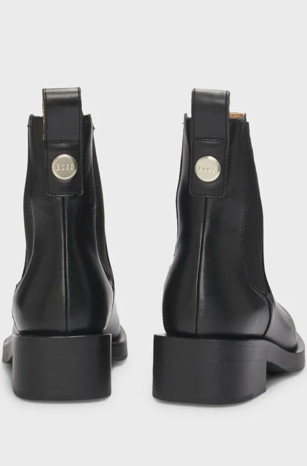 MULHER HUGO BOSS Botas>Botas Chelsea Em Pele Com Rebite De Logótipo