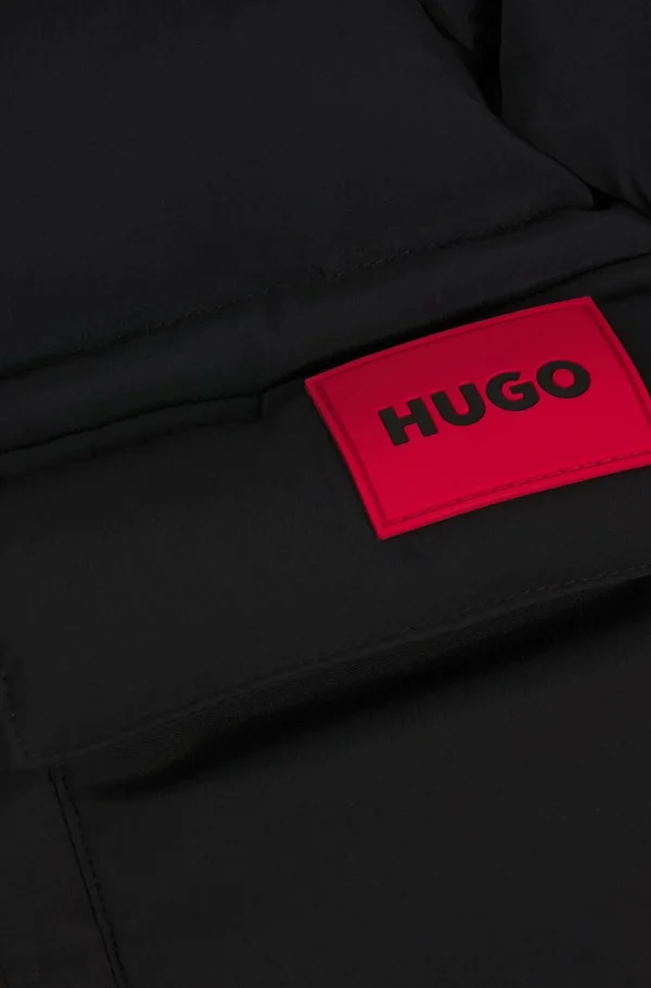 Crianças HUGO BOSS Júniores (Idades 4-14)>Casaco Acolchoado Comprido Para Criança Cometiqueta De Logótipo Vermelho